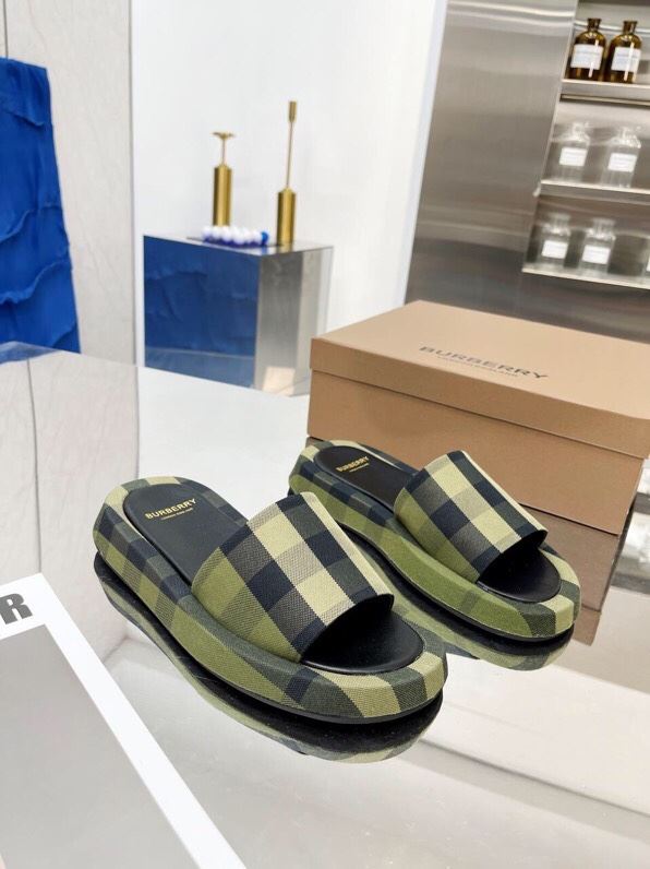 Burberry Slippers